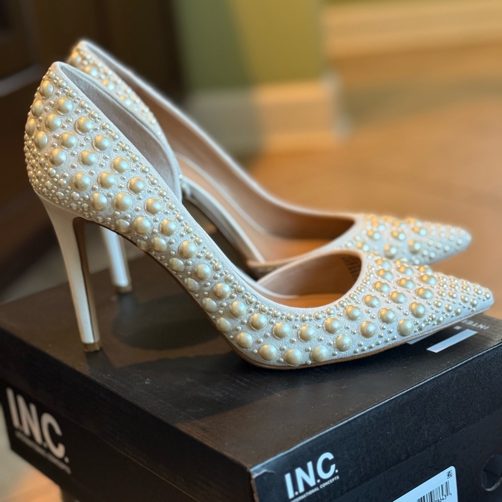 INC International Concepts Pearl-Studded White Heels Worn Once Box Kept - Picture 3 of 5